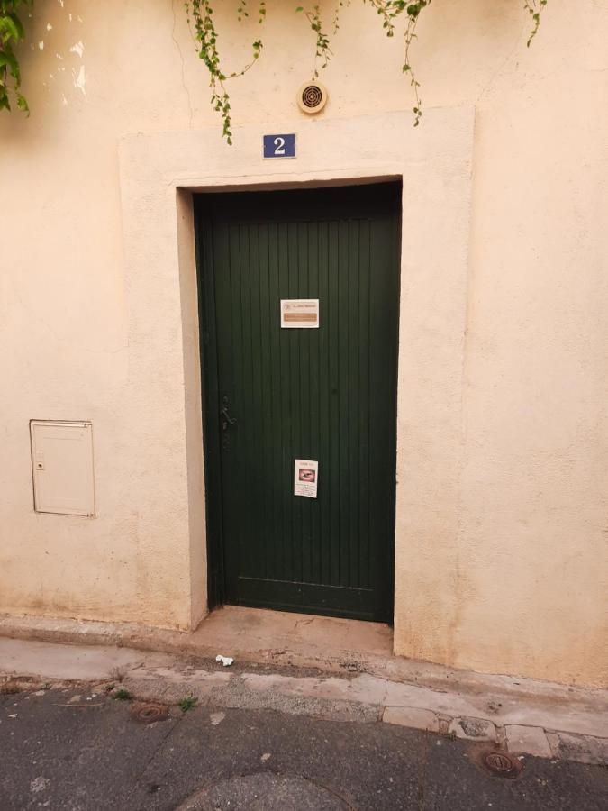 Gite La Petite Vigneronne Монтаньяк Экстерьер фото